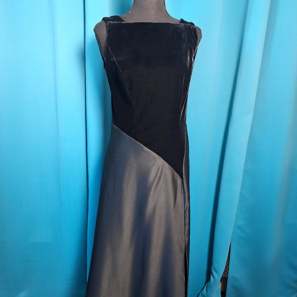 Tadashi Formal Long Dress Size Small Black